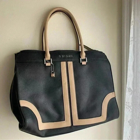 G by Guess Tote Black with Tan Detail Pebbled Leather Travel Bag Shoulder Bag - Picture 2 of 16